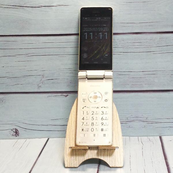 ネットワークに利用制限がかかった場合、全額返金させていただきます。商品は本体（バッテリー内蔵）のみです。その他の付属品はありませんのでご注意ください。【特記事項】擦り傷によりアウトカメラに若干のくもりがみられます。画面が暗いため訳あり品とし...