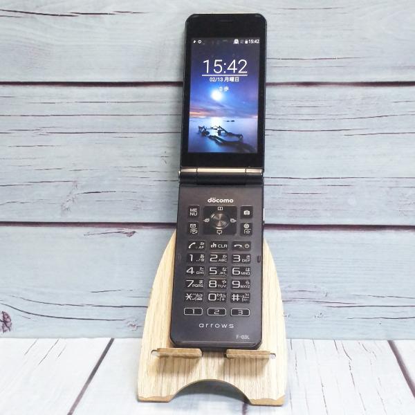 商品は本体（バッテリー内蔵）のみです。その他の付属品はありませんのでご注意ください。【特記事項】擦り傷によりカメラに曇りがみられます。また、バイブに若干の異音（通常より高温）がみられます。【バッテリー性能】著しい性能低下がないことを確認して...