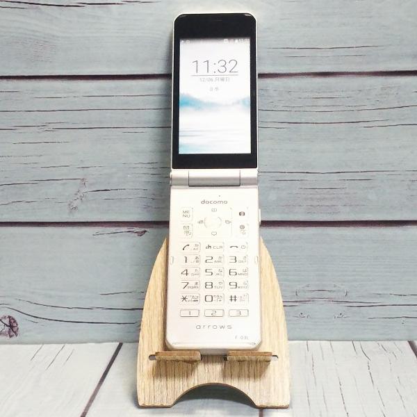 商品は本体（バッテリー内蔵）のみです。その他の付属品はありませんのでご注意ください。【特記事項】擦り傷によりアウトカメラにくもりがみられます。【バッテリー性能】著しい性能低下がないことを確認しています（OSからの性能確認不可）【液晶の状態】...