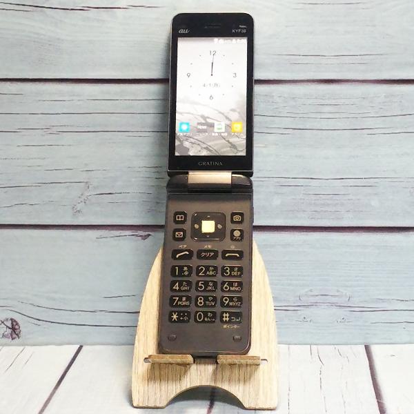 ネットワーク判定○のため安心してお使いいただけます。商品は本体（バッテリー内蔵）のみです。その他の付属品はありませんのでご注意ください。【特記事項】サイドボタンがカチカチしますが、使用に影響はありません。急に再起動を繰り返すことがあるため訳...