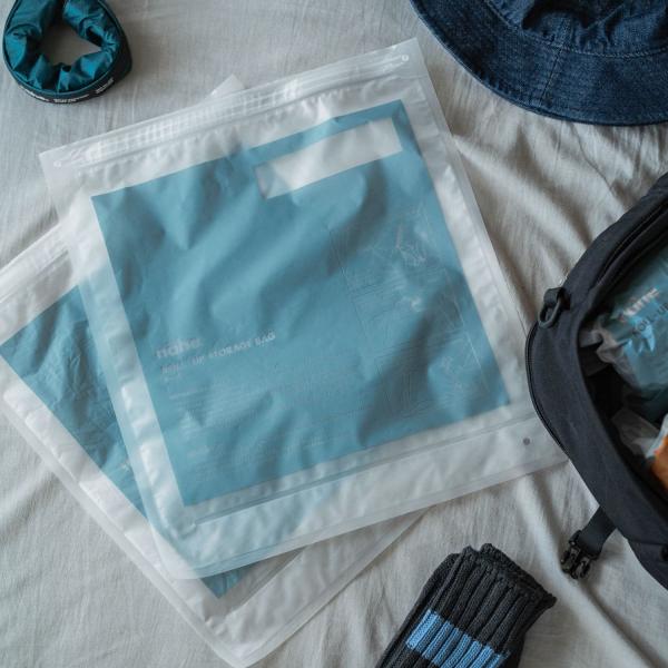 旅行はもちろん、ご自宅でも収納に便利な衣類用圧縮袋。中が見えづらく手ざわりの良いマット素材です。チャックをして空気を抜くだけで真空状態になる、空気が逆戻りしにくい特殊な製法の優れもの。かさばる衣類は圧縮袋でコンパクトに。1パック3枚入りで、...