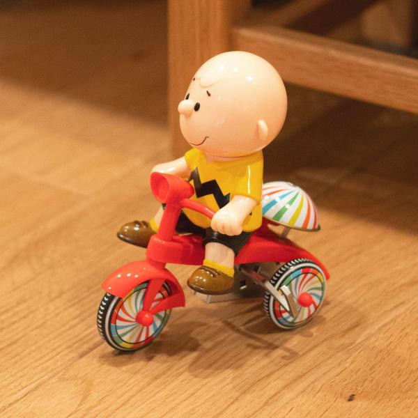 Super7 Peanuts Super Cycles - Charlie Brown (Yellow Shirt w/ Red Trike) スーパーサイクル チャーリー・ブラウン イエローシャツ／レッドトライク