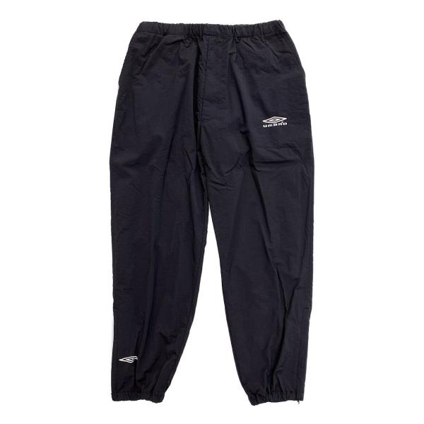 comoli umbro F.C トラックパンツ　ベンチコート　コモリ　アンブロ コモリとアンブロがコラボ！ サッカー好き必見のミニマルな