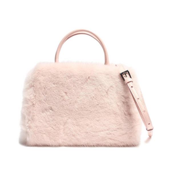 hugall_rc-it5ekz6yh5j4-2vtx