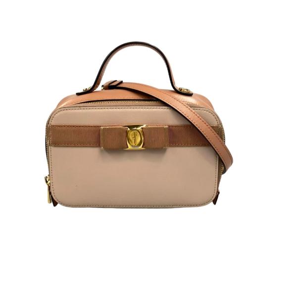 ✨サルヴァトーレフェラガモ ヴァラ ショルダーバッグ✨ サルヴァトーレフェラガモ 2way ハンドバッグ ショルダーバッグ 斜め