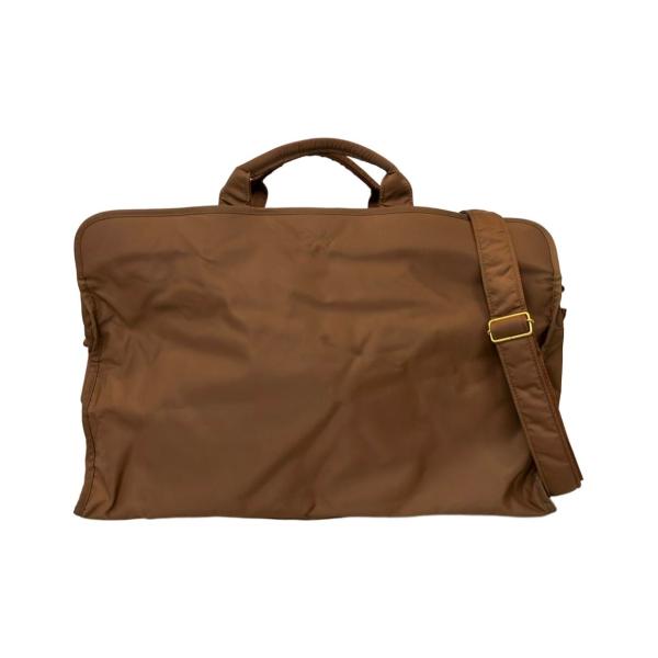 hugall_rc-itfxw5bpur06-hhig