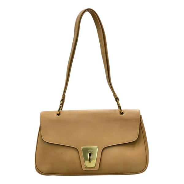 hugall_rc-itjrp4d3tj2s-gfbv 