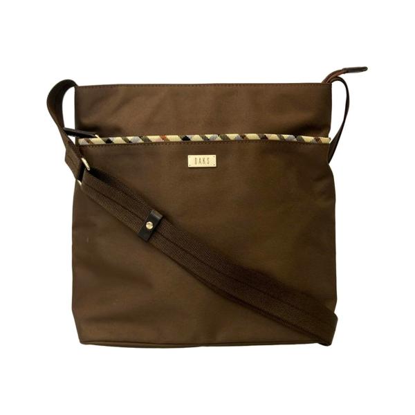 hugall_rc-itze9cl65wa8-ho9h