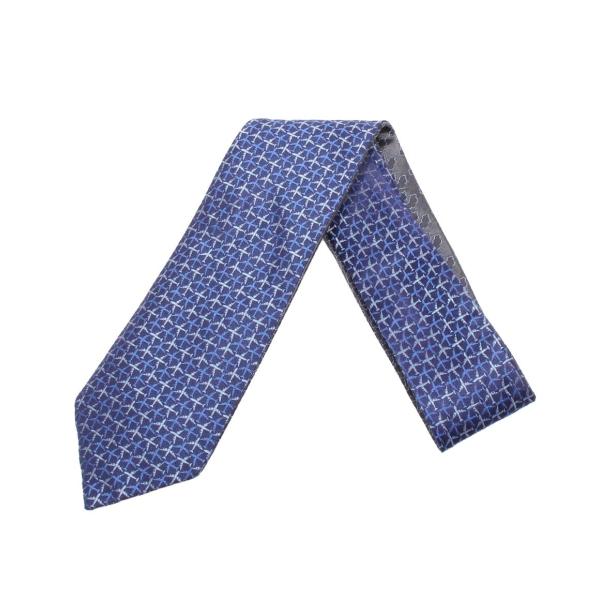 hugall_rc-itzo7bdsmqz0-ovjg