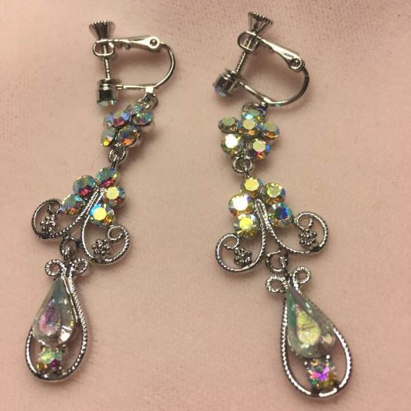 日本メーカー・エルプラトが自信をもってご提供する社交ダンス衣装