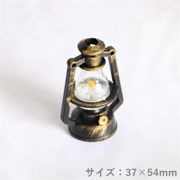 ※お急ぎの場合は、ご注文時に※※＜宅配便＞をご選択ください（有料）※ミニチュア雑貨 ランプ　素　材：プラスチックサイズ：約37×54ｍｍ　　　生産地：中国