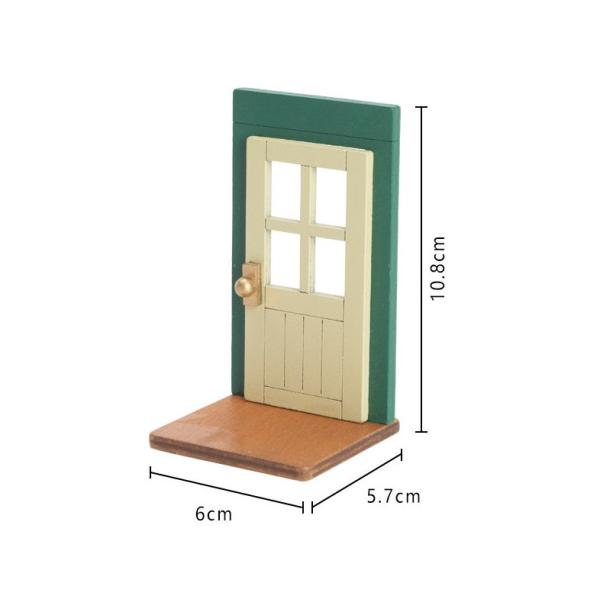 ※お急ぎの場合は、ご注文時に※※＜宅配便＞をご選択ください（有料）※ミニチュア雑貨  木製ドアお好みのドールハウスのカスタマイズに※ドアは開閉しません。※撮影用小物は付属しません素　材：木カラー：サイズ：6×5.7×10.8cm生産地：中国
