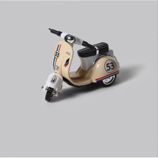 ※お急ぎの場合は、ご注文時に※※＜宅配便＞をご選択ください（有料）※ミニチュア雑貨  スクーター　プルバック機能付きお好みのドールハウスのカスタマイズにお部屋のインテリアや、動くおもちゃとしても楽しそう※撮影用小物は付属しません素　材：合金...