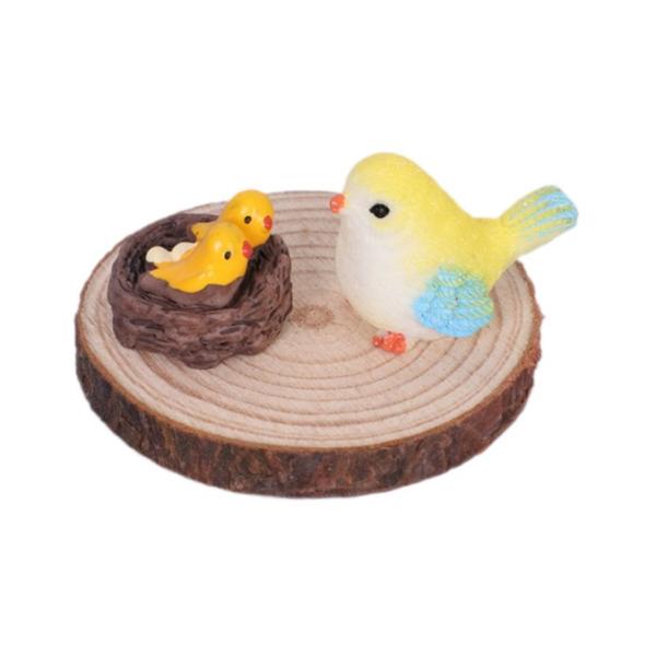 ※お急ぎの場合は、ご注文時に※※＜宅配便＞をご選択ください（有料）※ミニチュア雑貨  黄色の鳥の３点セット小鳥・ひな・木製台の３点セットお好みのドールハウスのカスタマイズに※撮影用小物は付属しません素　材：木　樹脂　カラー：サイズ：写真参照...