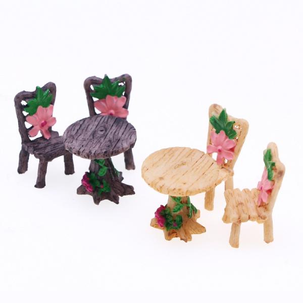 ※お急ぎの場合は、ご注文時に※※＜宅配便＞をご選択ください（有料）※ミニチュア雑貨  花のガーデンチェアセット　３点セット小さなお花のガーデンチェアセットお庭の飾りやポイントにも可愛いセットです※小物・家具は付属しません素　材：樹脂カラー：...
