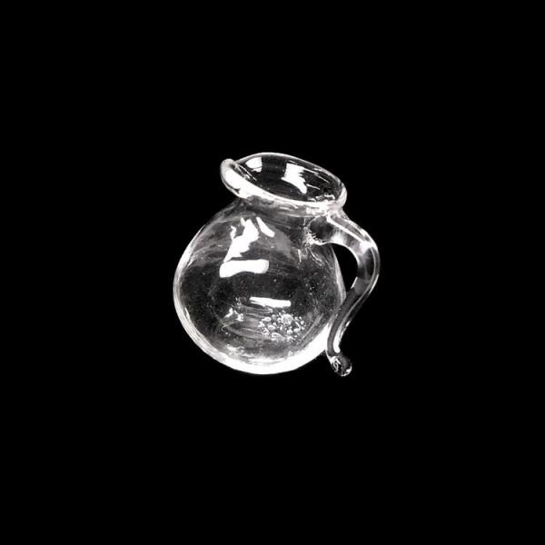 ※お急ぎの場合は、ご注文時に※※＜宅配便＞をご選択ください（有料）※ミニチュア雑貨 ガラスポットシルバニアの家具の実寸とほぼ同じスケール感ですのでシルバニアにもお使い頂けそうです素材：ガラスカラー：サイズ：商品写真を参照生産地：中国