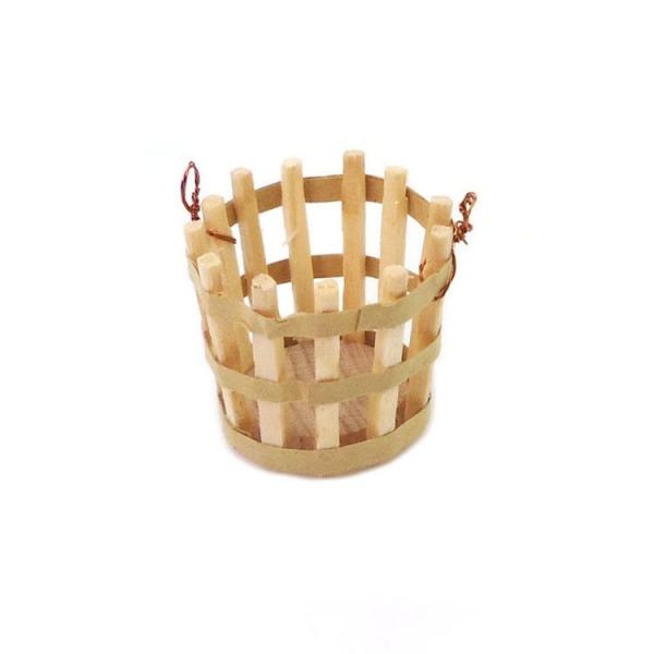 ※お急ぎの場合は、ご注文時に※※＜宅配便＞をご選択ください（有料）※ミニチュア雑貨 竹かご　シルバニアの家具の実寸とほぼ同じスケール感ですのでシルバニアにもお使い頂けそうです素　材：木カラー：サイズ：商品写真を参照ください　　　　生産地：中国
