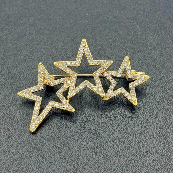 BC076-b ブローチ ピンブローチ スター 星 3連 バッジ ピンズ 金色 卒業式 入学式 入園式 入学式 おしゃれ メンズ レディース ゴールドカラー