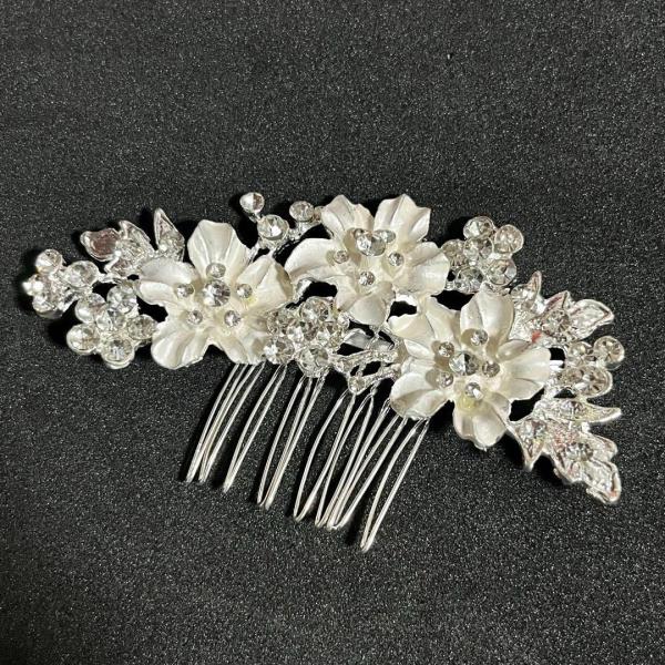 ヘッドドレス 髪飾り かんざし ヘアアクセサリー 花 ブライダル ウェディング 結婚式 和装 着物 留袖 振袖 卒業式 成人式 前撮り シルバー 銀 20代 30代 40代
