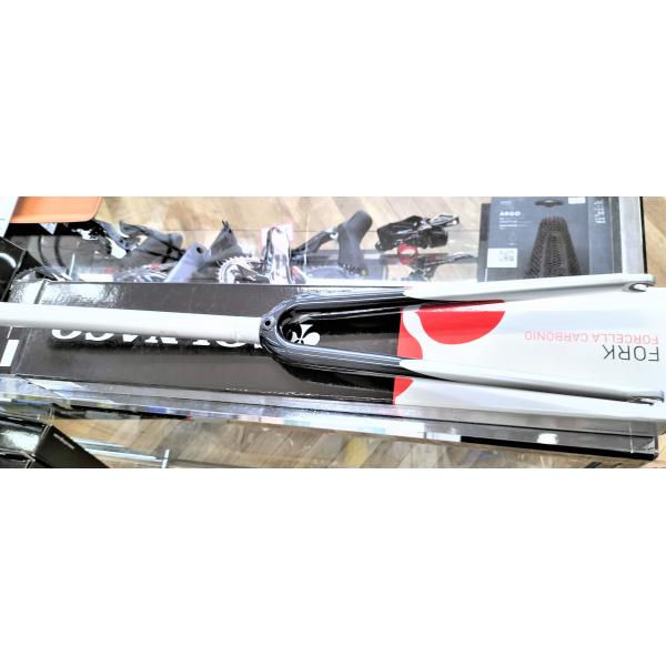 COLNAGO 新品 コルナゴ 700c カーボンフォーク ОS : Hyaku Cycle COLNAGO 新品 コルナゴ 700c カーボンフォーク ОS : Hyaku Cycle