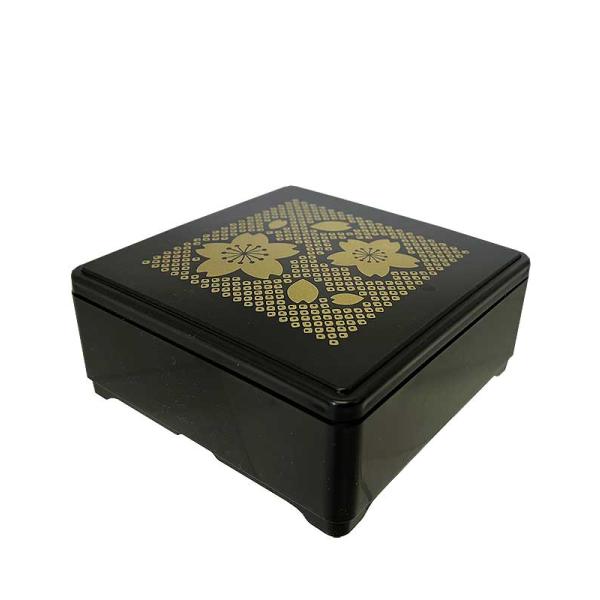 13ｃｍサイズの重箱お一人用おせちなどに最適本体はツヤのないタイプです商品サイズ：幅約13.5×奥行13.5×高さ5.7cm本体内寸：幅約13×奥行13.×高さ3.7cm材質：ABS樹脂日本製