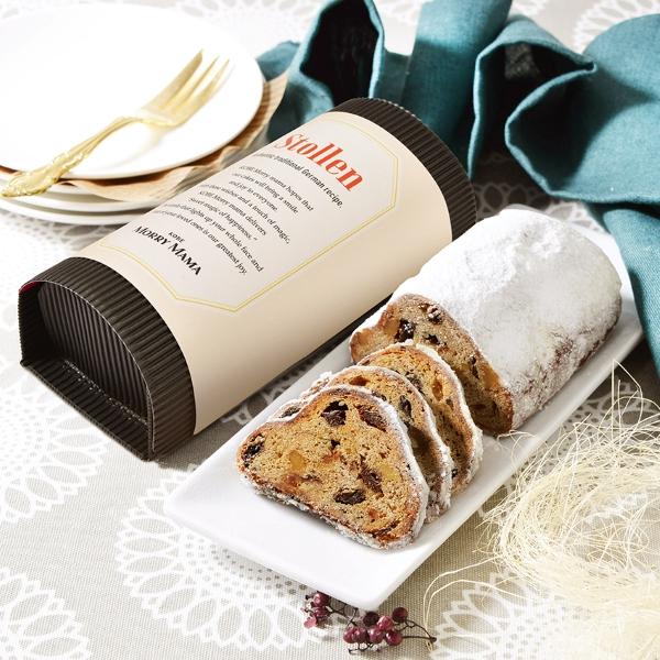 １年以上洋酒に漬け込んだドライフルーツや香ばしく焼き上げたナッツをたっぷりと使用した、本場ドイツさながらの神戸生まれのシュトーレン。日が経つにつれてバターがより生地に染み込み、より一層深みのある味わいになります。■オススメのおいしい食べ方■...