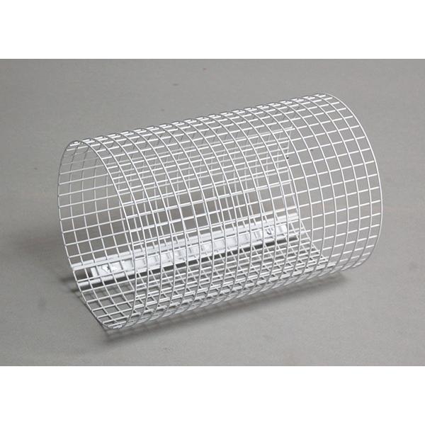 ハウスを通り抜けたり、ねころんだりしている姿がよく見えてとってもかわいい！上からも下からも風が通り抜けるから、夏でも涼しくてうれしい！かじっても剥がれにくい焼付塗装をしています。年齢に合わせたレイアウトでご使用ください。メーカー：カワイサイ...