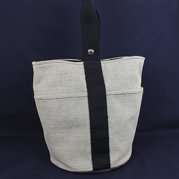 HERMES エルメス トートバッグ ハンドバッグ サクソーPM 美品 HERMES エルメス トートバッグ ハンドバッグ サクソーPM 美品