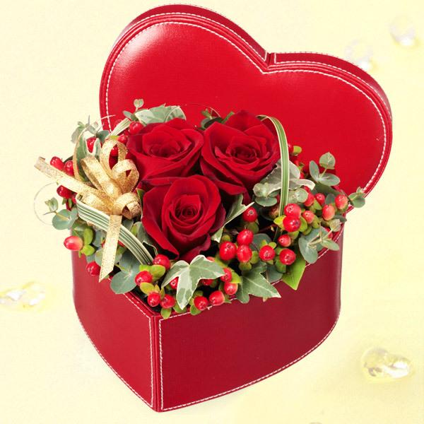 誕生日フラワーギフト バラ 彼氏彼女 夫婦 祖父母 友達 花 ギフト 誕生日 プレゼント花キューピットの赤バラのハートボックスアレンジメント Ya0b インターネット花キューピット 通販 Yahoo ショッピング