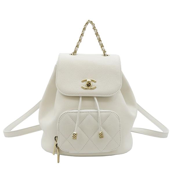 シャネル 25C ミニバックパック キャビア ホワイト 美品】CHANEL シャネル キャビアスキン ミニリュック 白 - メルカリ