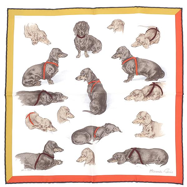 エルメス カレ45 ガヴロッシュLES BASSETS/バセット ハウンド エルメス カレ45 ガヴロッシュLES BASSETS/バセット ハウンド H891244S