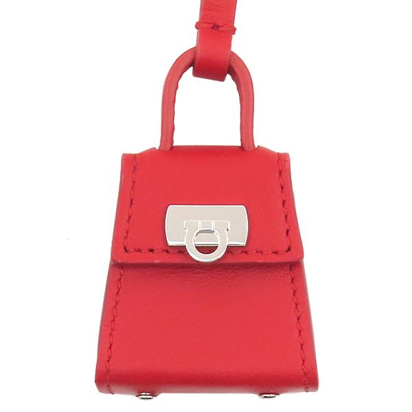 chi様 Ferragamo フェラガモ バッグチャーム ガンチーニ FERRAGAMO（フェラガモ） バッグチャーム ガンチーニ バッグ チャーム