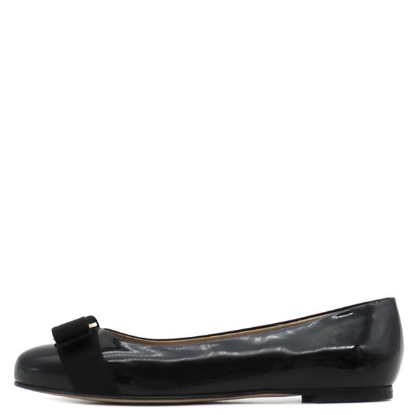 箱付き! 美品✨フェラガモ キルティング パンプス エナメル 黒 24.5 FERRAGAMO（フェラガモ） サルヴァトーレ・フェラガモ パンプス