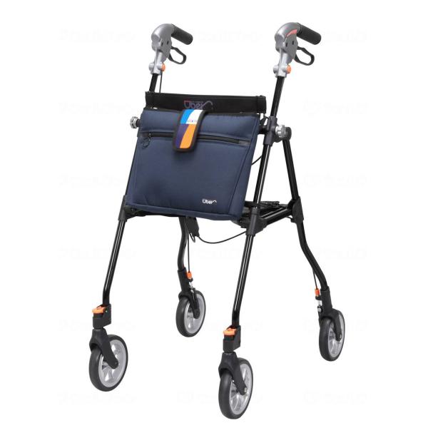 【カラー】ネイビー【サイズ】幅52×奥行67×高さ86〜101cm（4段階）　折りたたみ時：幅25×奥行24×高さ91cm　フロントバッグ：幅36×奥行5×高さ35cm　メッシュバッグ：幅29×奥行13×高さ13〜20cm　タイヤ：前輪15...