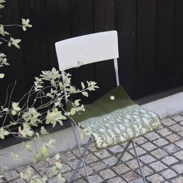 クリッパン ウール シートブランケット 43cmX43cm HOUSE IN THE FOREST グリーン ミナペルホネン ひざ掛け 座布団 KLIPPAN 北欧