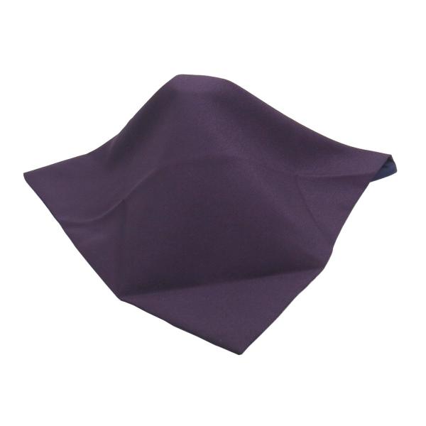 【商品情報】兜飾り用の袱紗（ふくさ）になります。芯木の上に掛けて兜を飾って下さい。表記サイズと若干違う場合がございます。※一辺が約33.5cm〜34cmくらいです。※正確な正方形ではございません。※ゆがみなどもございます。五月人形 兜飾 鎧飾