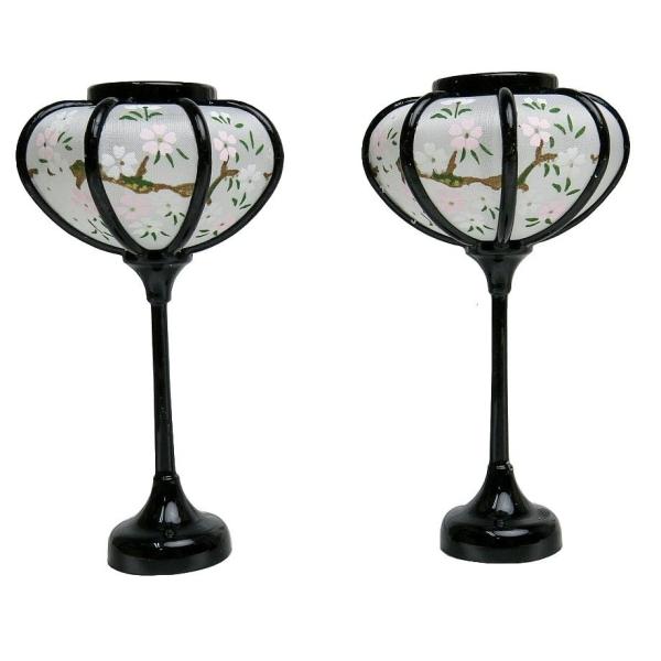 【商品情報】電気つきません。雪洞は対（２個）でセットです。素材：プラスチック製寸法：高9cm×幅5.9cm火袋の柄が変わる場合があります。雛人形 ひな人形 ぼんぼり 雪洞 油灯 燭台　