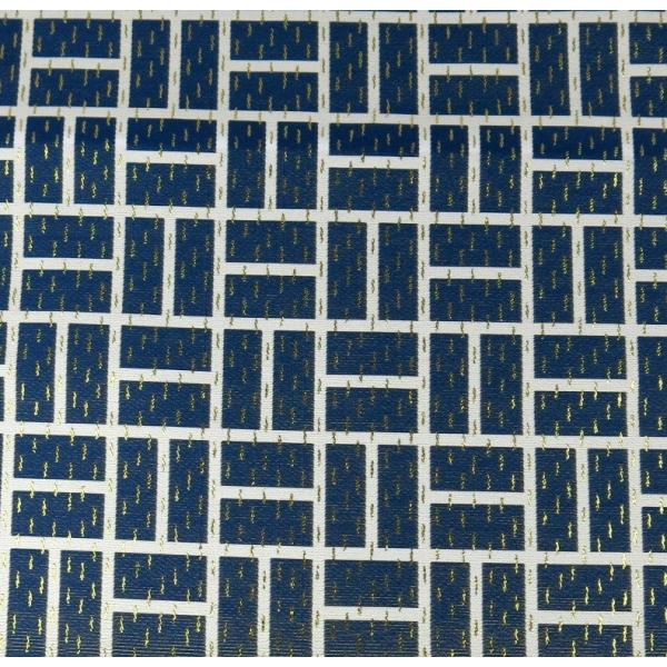 【 はぎれ金襴 】金襴になります。押絵、つるし飾、木目込み、お人形の着物、などを作るのに良いです。カットクロスになっていますので細工がしやすいです。【サイズ】47cm×33cm【素材】レーヨン１００％※生地は折り畳んだ状態でのお届けになりま...