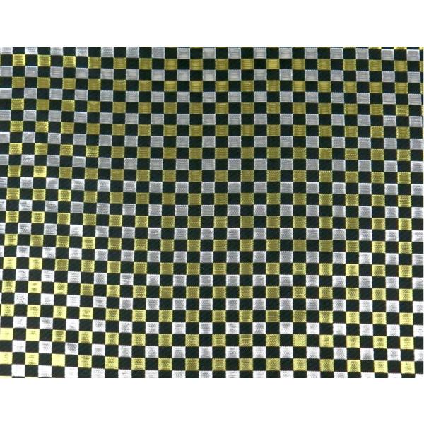 【 はぎれ金襴 】金襴になります。押絵、つるし飾、木目込み、お人形の着物、などを作るのに良いです。カットクロスになっていますので細工がしやすいです。柄は約9mmの四角になります。【サイズ】47cm×33cm【素材】レーヨン１００％※生地は折...