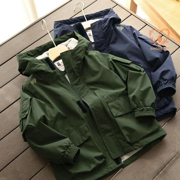 【商品説明】●柔らかい素材を使用して、着心地がいい防寒性、防水性はもちろん、皮膚に刺激しないから安心。冬の季節にぴったりなジャケットです♪●風にしっかり防御します、子供に最善の選択をしなければならないファスナー開閉で着脱が楽、暖かさも逃がし...