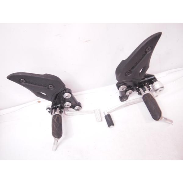 最終値下げGSX1300R隼純正ステップ＆左右レバー GSX1300R純正ステップ左右 割れなし交換に 21年〜 隼ハヤブサ 10L刻印