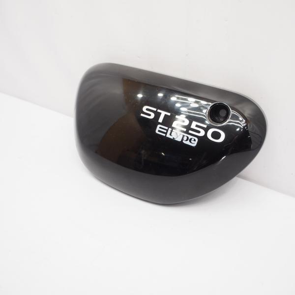 ST250 サイドカバー 右 小豆M 26G0 スズキ 純正 中古 バイク 部品 NJ4AA NJ4CA Eタイプ コンディション良好 割れ欠け無し hZ ichihamabuhinshop_140805831