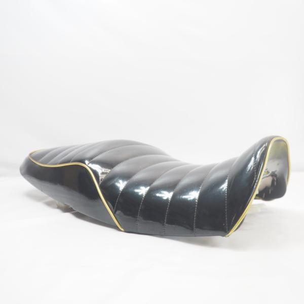 新品 CB400SF NC39 NC42 タックロールシート ゴールドパイピング CB400SF NC39 NC42 レザーシート ゴールドパイピング CB400SF NC39