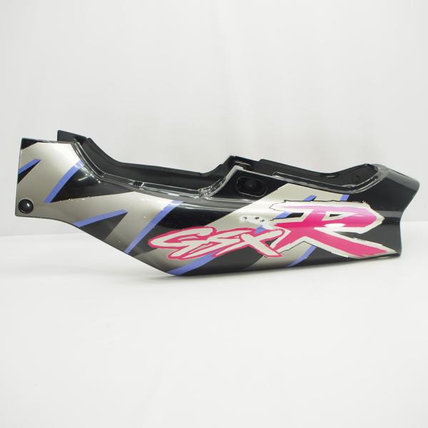 GSX-R750 GR7BC 92-93年モデル 純正シートカウル テールカウル 刻印17E