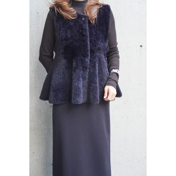 Dignite collier（ディニテコリエ） フェザーヤーン ペプラムジレ