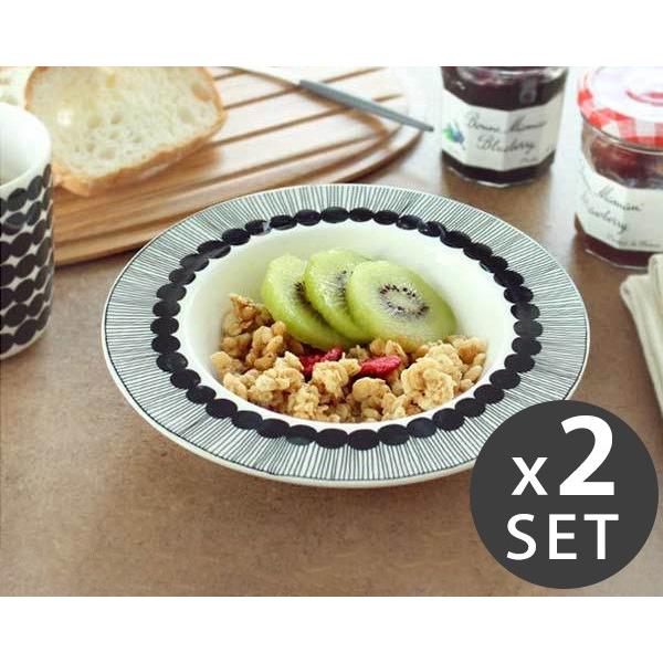 マリメッコ シイルトラプータルハ プレート 20cm ホワイトブラック