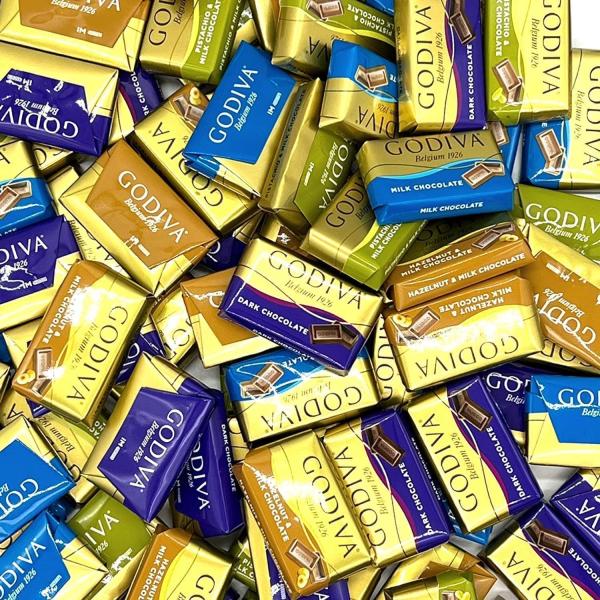 GODIVA ゴディバ ナポリタン 4種アソート チョコレート 30粒 コストコ バラ売り 小分け ギフト プレゼント 義理 チョコ 詰め合わせ バレンタインちょっとしたプレゼント、お裾分けもにぴったりのGODIVAチョコレート4種の詰め合...