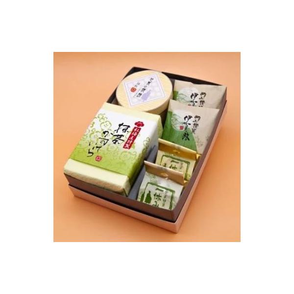 老舗和菓子屋が作った逸品、しっとりとしたカステラの詰合せです。【配送方法】常温【内容量】一休み 2個、伊賀路 2個、芭蕉の懐餅 1桶、かすていら抹茶 半斤【原材料】【一休み】砂糖(国内製造）、生餡(国内生産)（白隠元豆）、小麦粉、卵、バター...