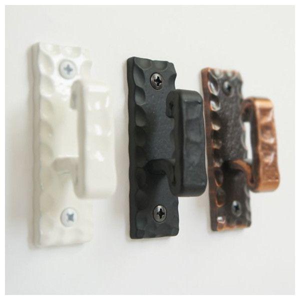 当店のアイアンカーテンレールと同素材のおしゃれなタッセルホルダー。シンプルなデザインはさりげなくてどんなインテリアにもあいます。■商品名：ルイス（小）2個組■カラーバリエーション：ホワイト・ブラック・ブロンズ（3色）■材質：亜鉛ダイキャスト...