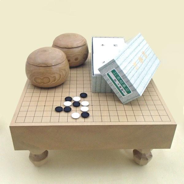 囲碁セット 新桂10号卓上接合碁盤と碁石新生松(約10mm厚）とP碁笥銘木 